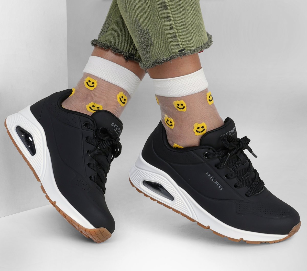 UNO - Stand on Air Skechers US