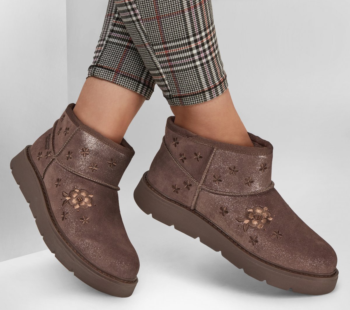 Slip-ins: Keepsakes Cozy - Cozy Mini Floral Skechers on sale