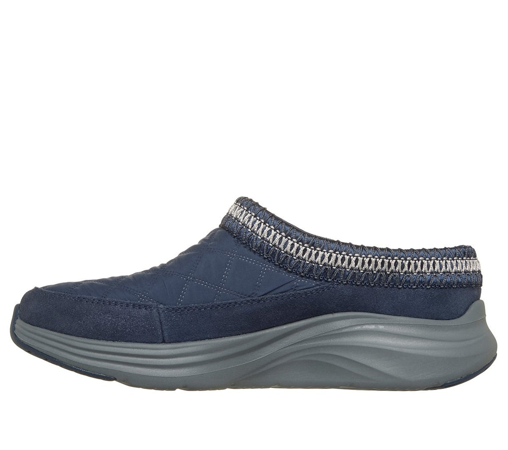 Contour Foam Boot - Cozy Fit Cascade Skechers on sale