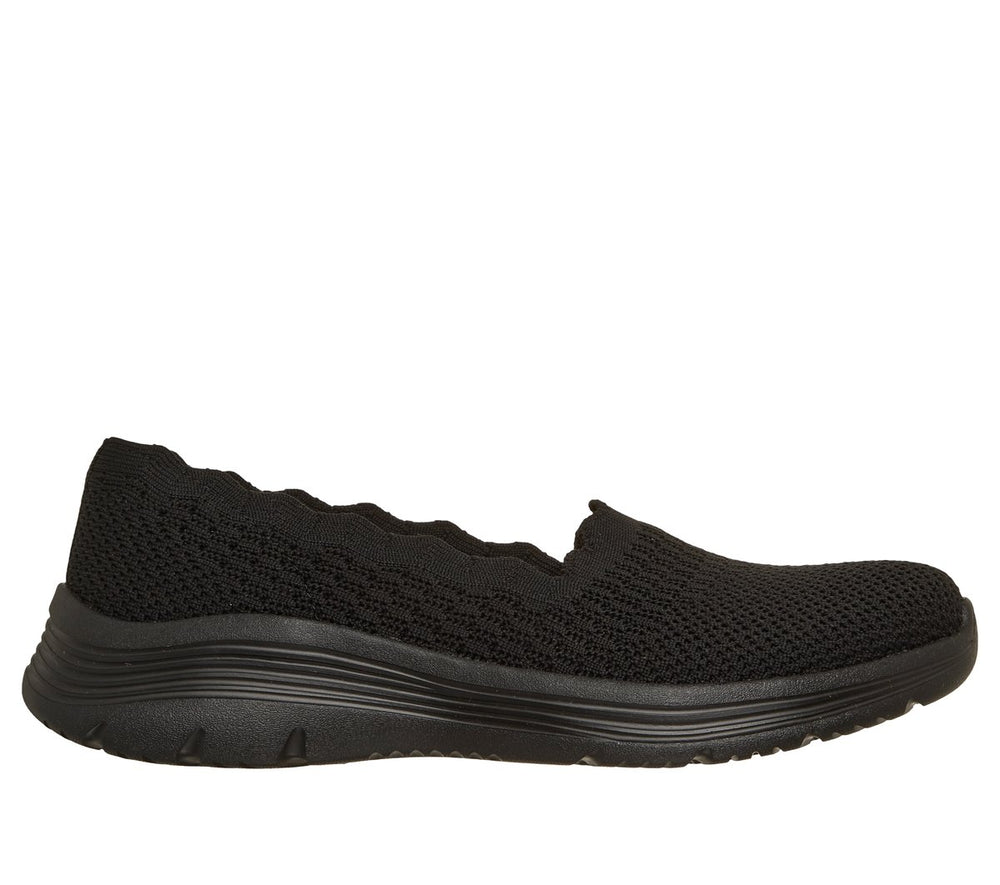 Bedford Skechers sale