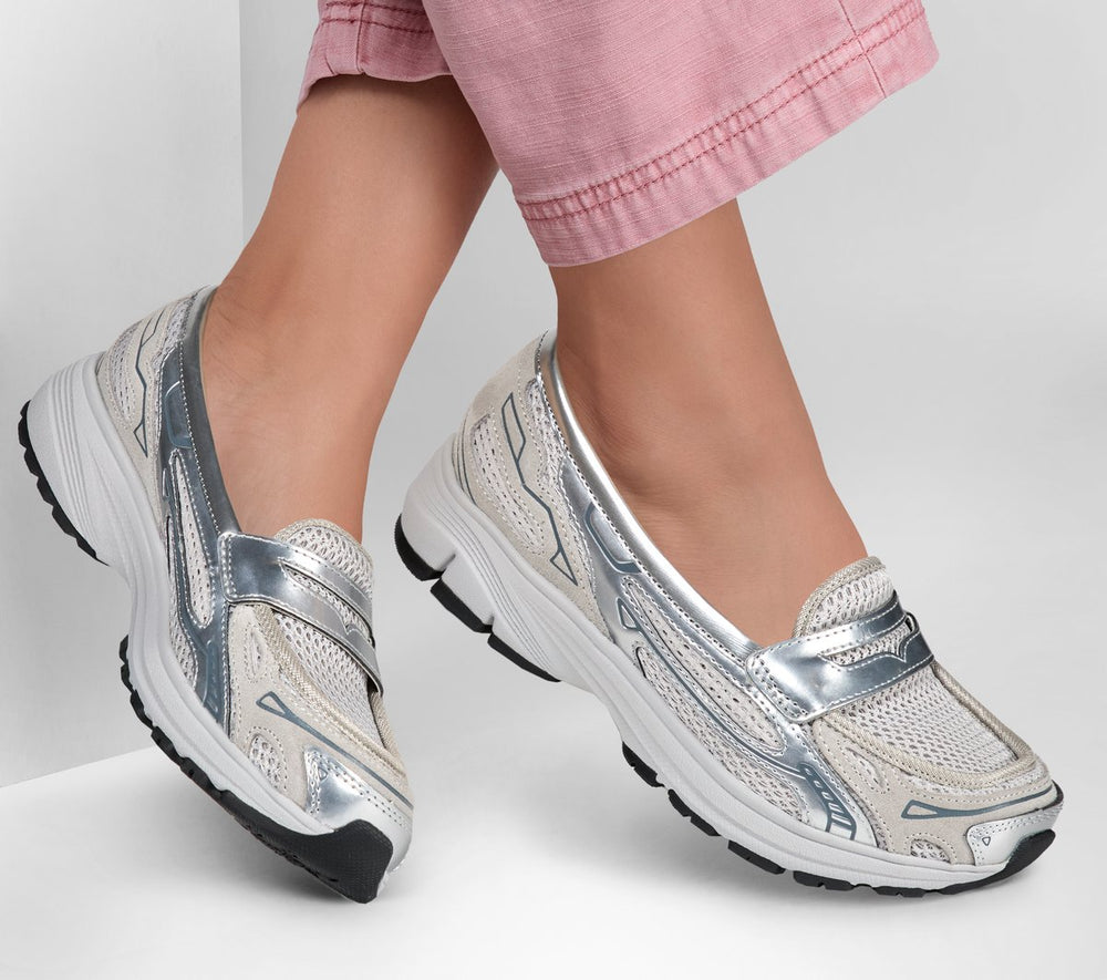 Var-City Skechers outlet