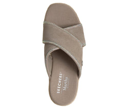 Martha Stewart: Iris - Elegant Skechers online